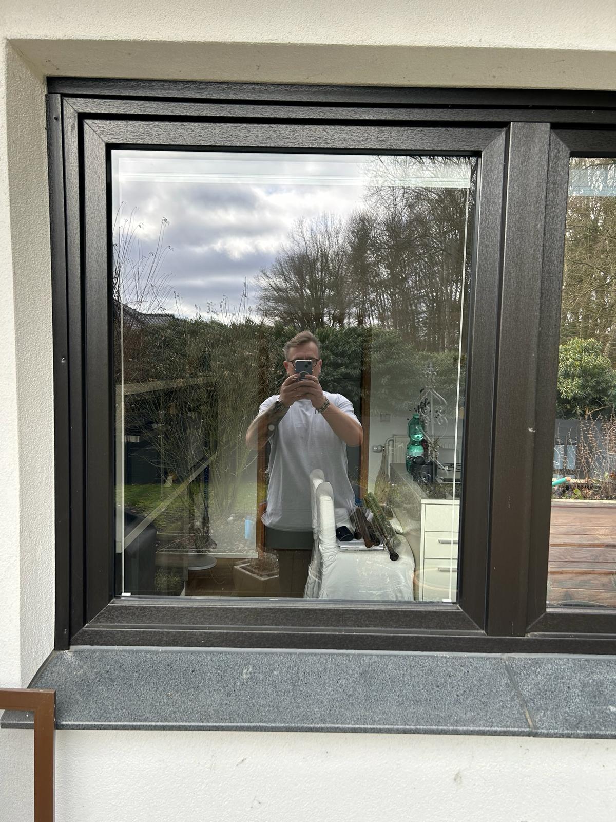 KA 35 SR Silber/Silber Lichtdurchlässigkeit 28 % - Fenster außen - Sonnen-/Hitze-/UV-Schutz - Blickdicht - Sichtschutz (100x122/152cm)